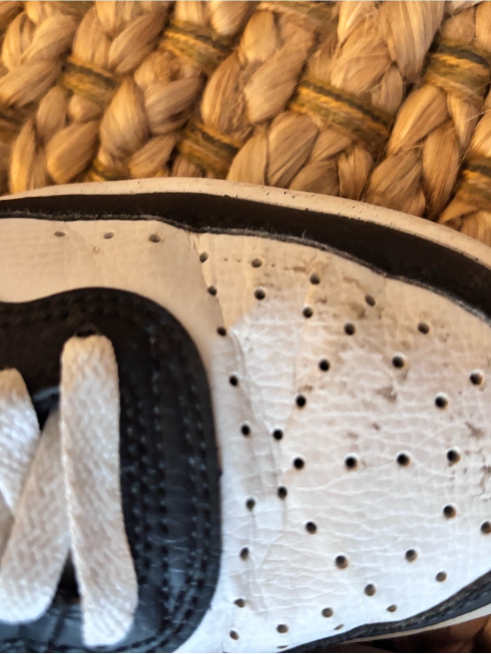 Nike Women's White and Black Low-Top Lace Sneakers
